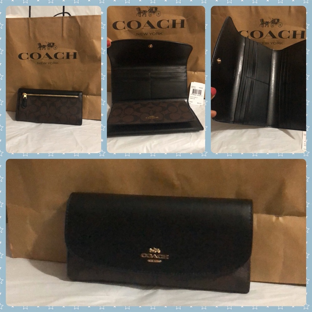 Coach, Authentic signature wallet -NEVER USED -NEW